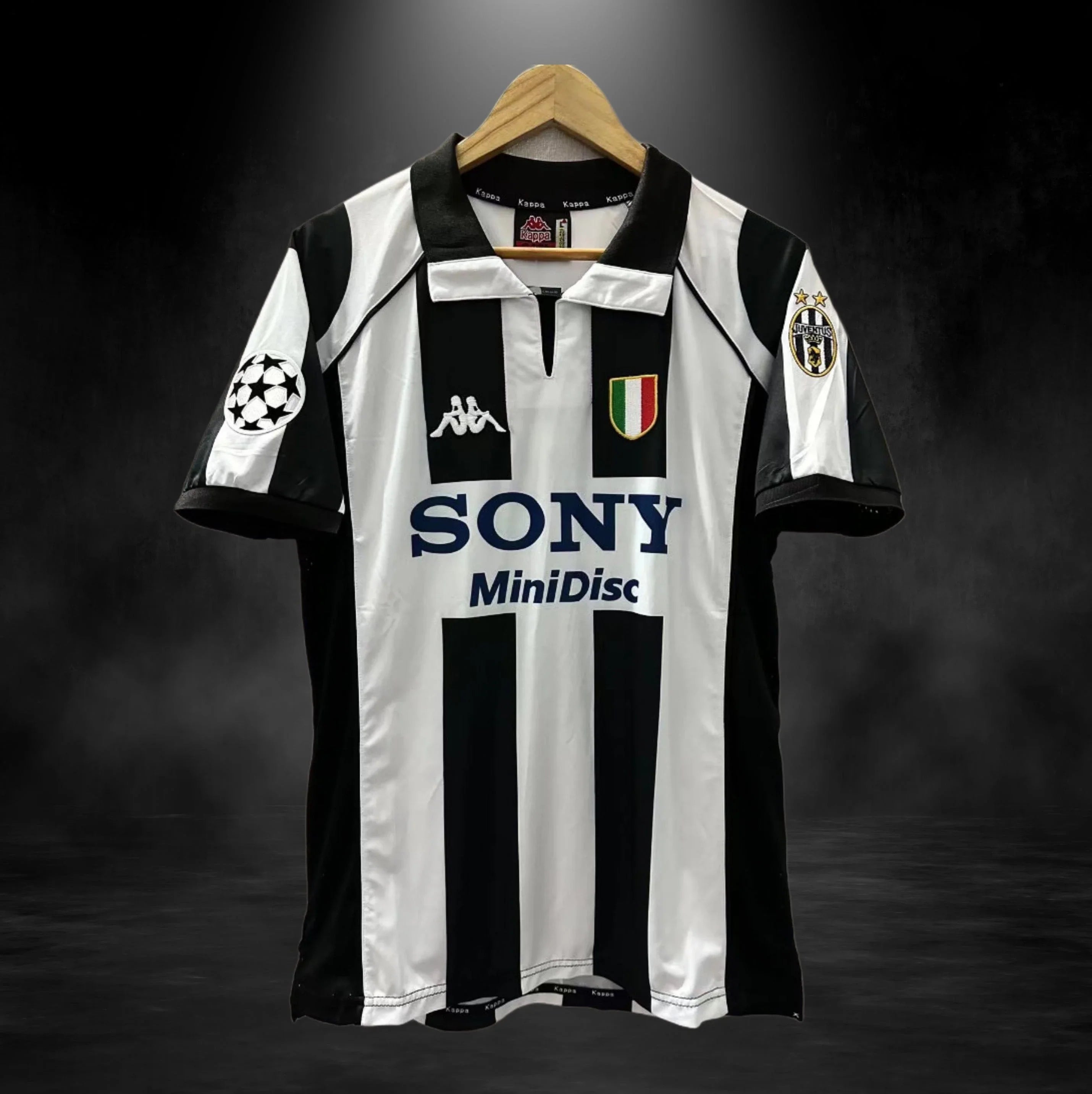 Juventus Home Kit 1997-98