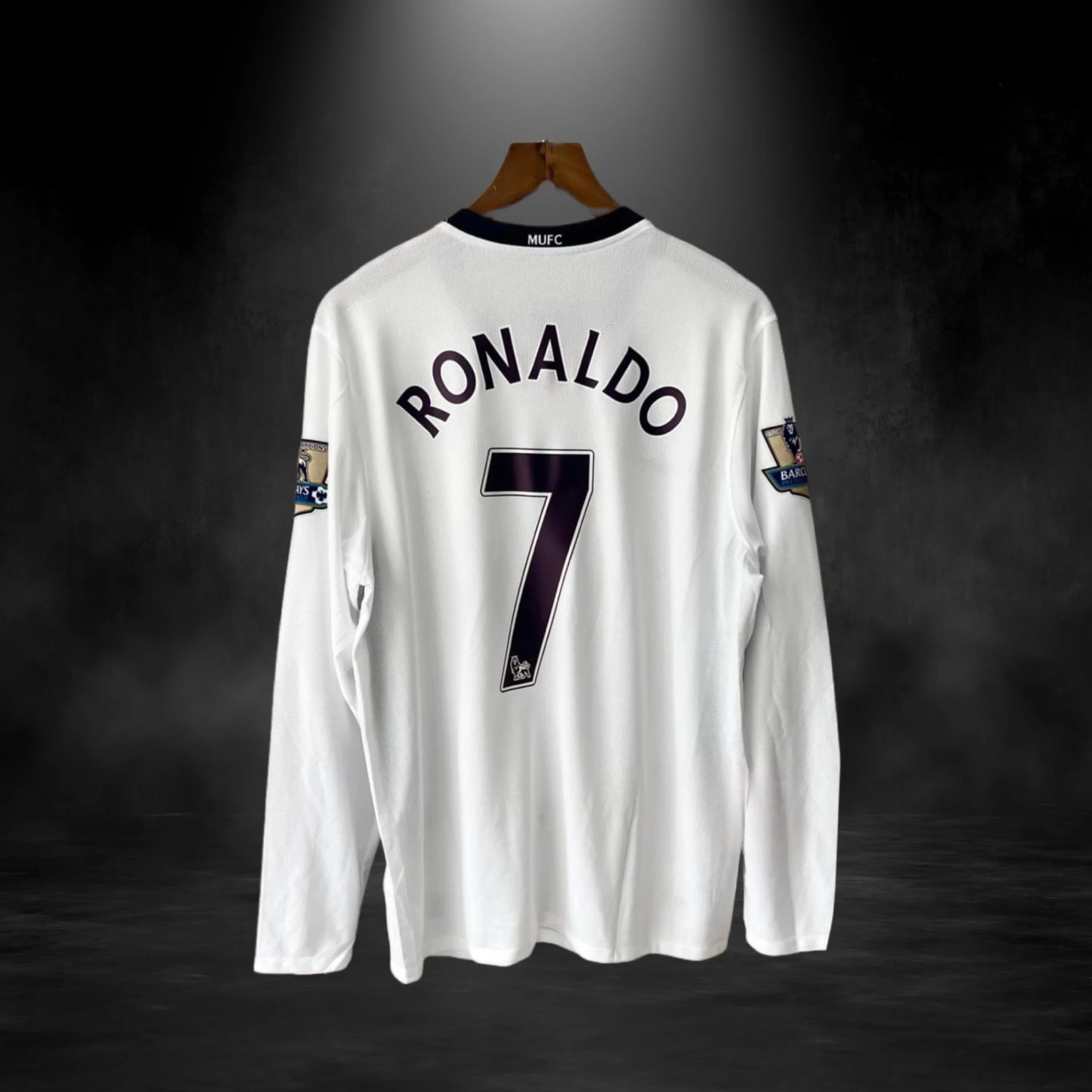 MANCHESTER UNITED 2008-09 AWAY RETRO